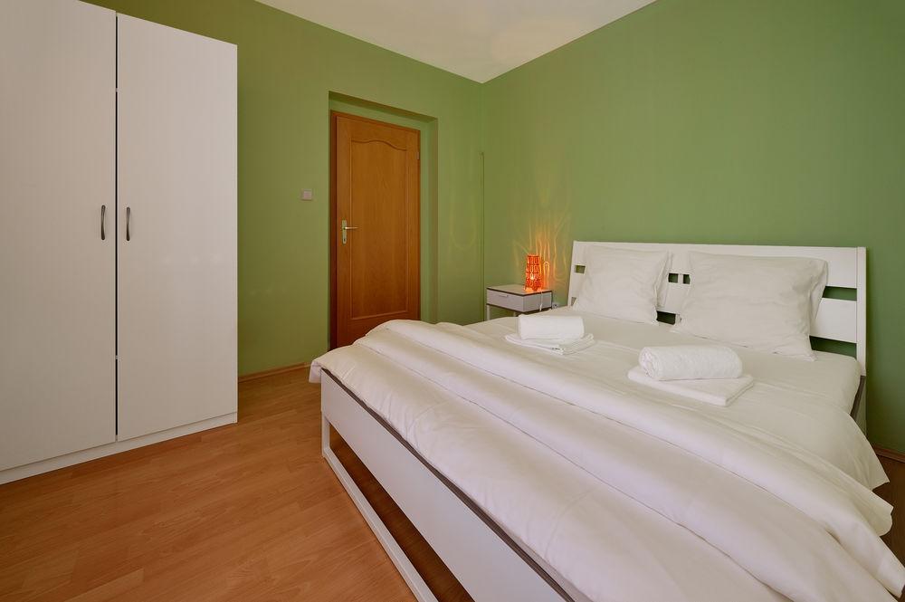Twin City Rooftop By Ambiente Bratislava Bagian luar foto
