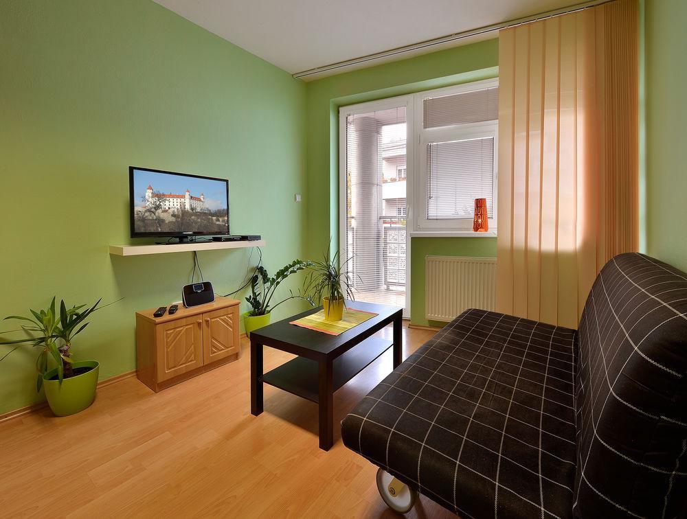 Twin City Rooftop By Ambiente Bratislava Bagian luar foto